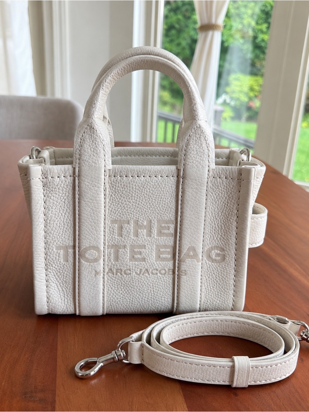 🤍 NWT Marc Jacobs Leather Micro Tote Cotton/Silver ✨ Dust Bag | DISCONTINUED SZ